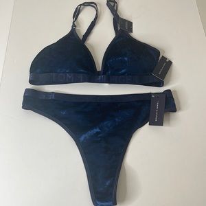 Tommy Hilfiger Crushed Velvet Bralette and Thong Panty Medium